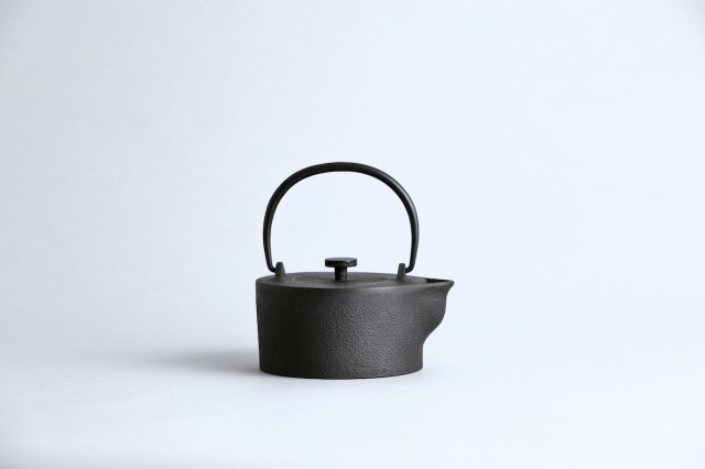 iron kettle-S-HK　(南部鉄瓶 S HＫ) 　iwatemo（イワテモ）の商品写真