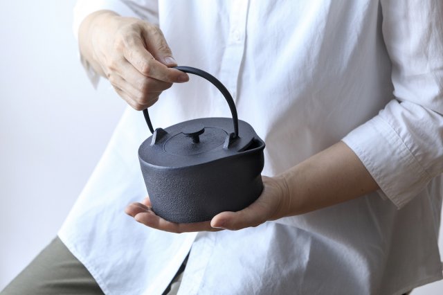 iron kettle-S-HK　(南部鉄瓶 S HＫ) 　iwatemo（イワテモ）の商品写真3